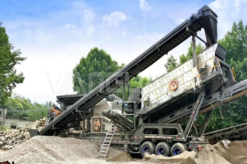 tire type mobile crushing plant 
